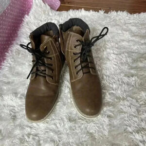 Steve Madden Blynx side zip boots Size 6